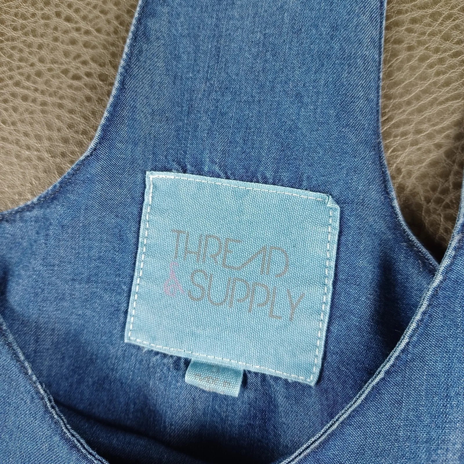 Thread & Supply Size Small Chambray Spaghetti Strap Top 100% Lyocell Blue Flowy