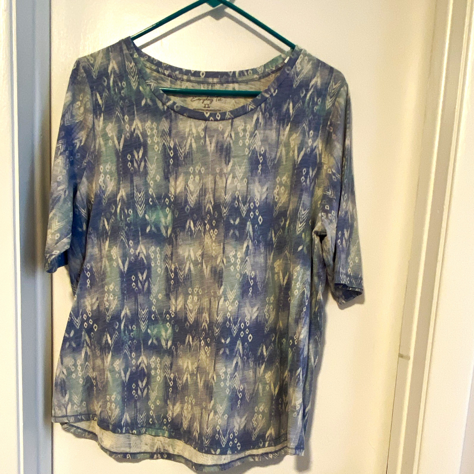 Sonoma Lifestyle Women’s XL Blue White Geometric Round Neck Short Sleeve T-Shirt