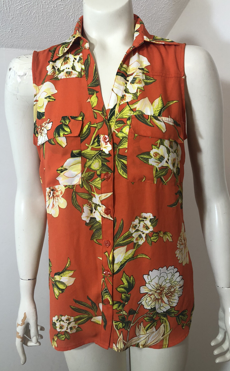 Soho New York Womens Sleeveless Blouse Orange Floral Button Front Pockets Small