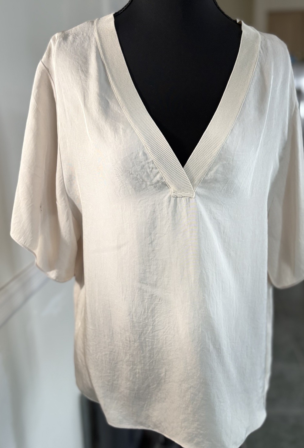 Vince Silk Cream Partially See Through Short Sleeve Blouse Size XP Oversized