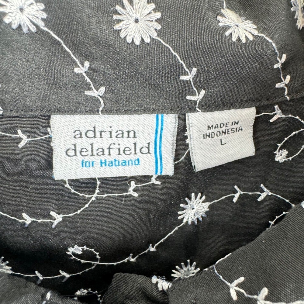 Adrian Delafield for Haband Black Floral Embroidered Button Up Shirt Size LP