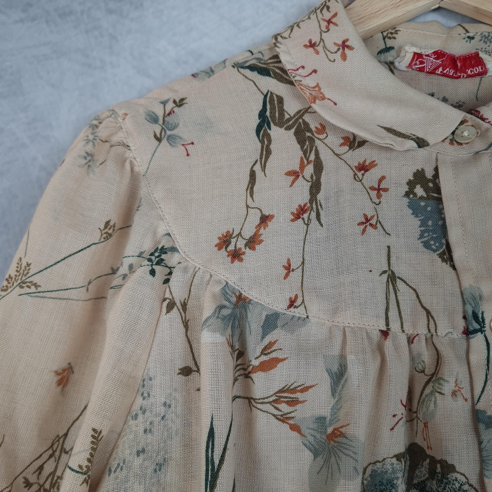 Vintage Evan Picone Blouse Womens Large Beige Floral Puff Sleeve Sheer Cottage