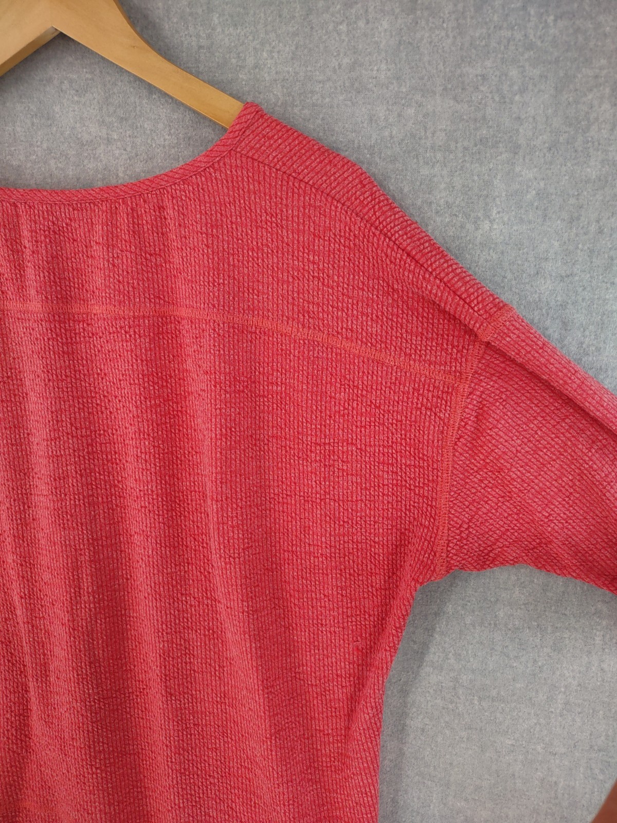 SnoSkins Top Medium Coral Red Thermal Dolman Pullover Cozy Outdoor Cabin Chic US