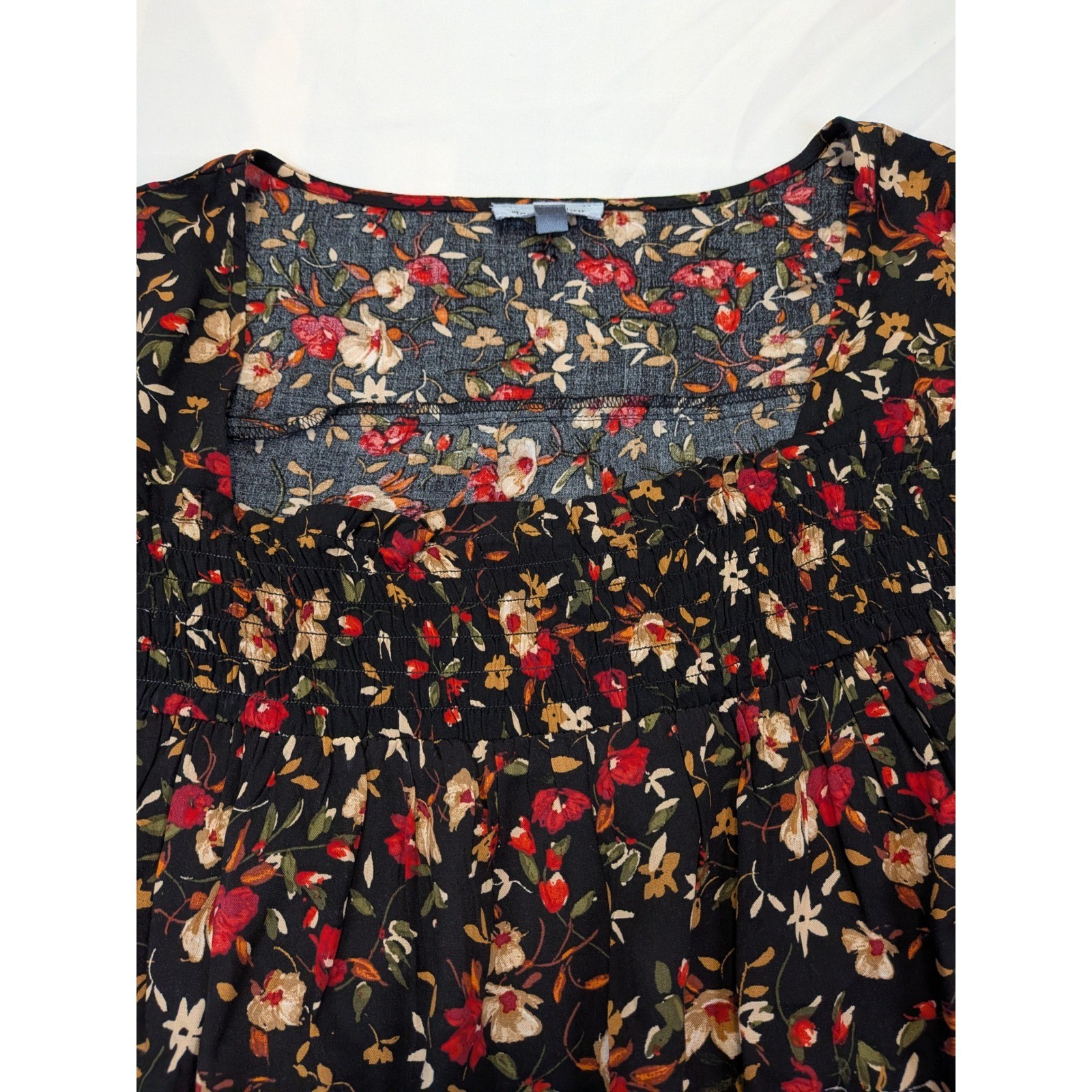 Floral & Ivy Black Red Floral Smocked Square Neck Bell Sleeve Blouse Large
