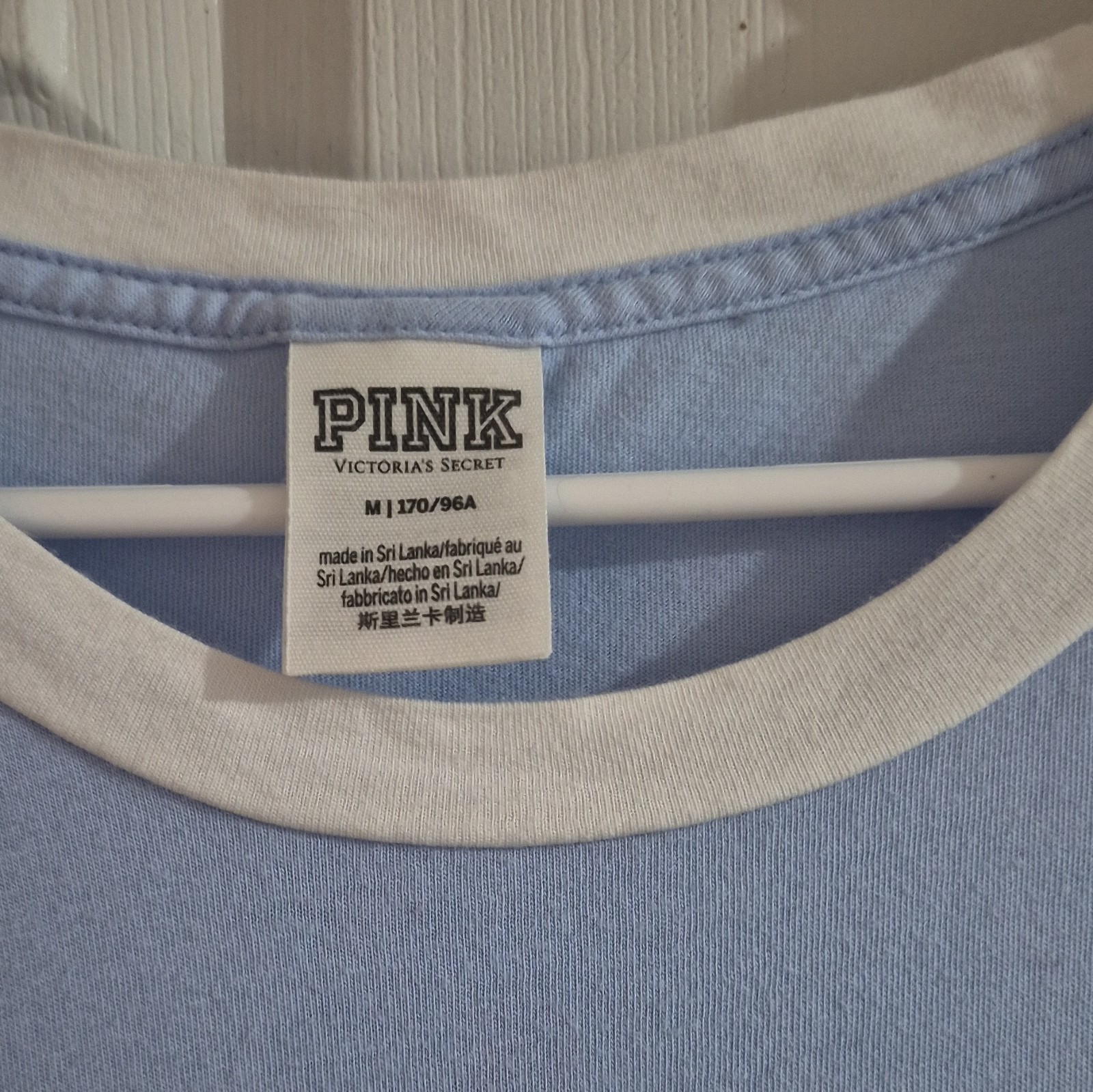 PINK Women’s M Colorblock Light Blue White Black Gray Logo Crew Neck T-Shirt