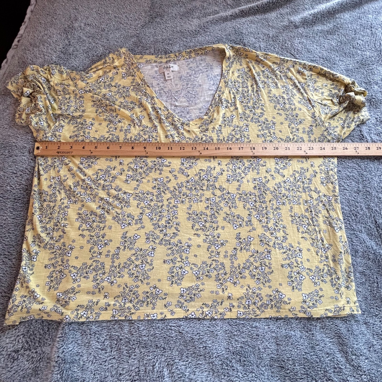 Style Co Womens Top Size 2XL Yellow Floral Boho Cottagecore Beach VNeck 18156x