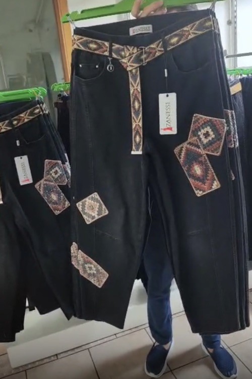 New Gorgeous Designer ZANESSI Jeans -Size 42,44, 46,48 (Turkish), US 14,16,18,20