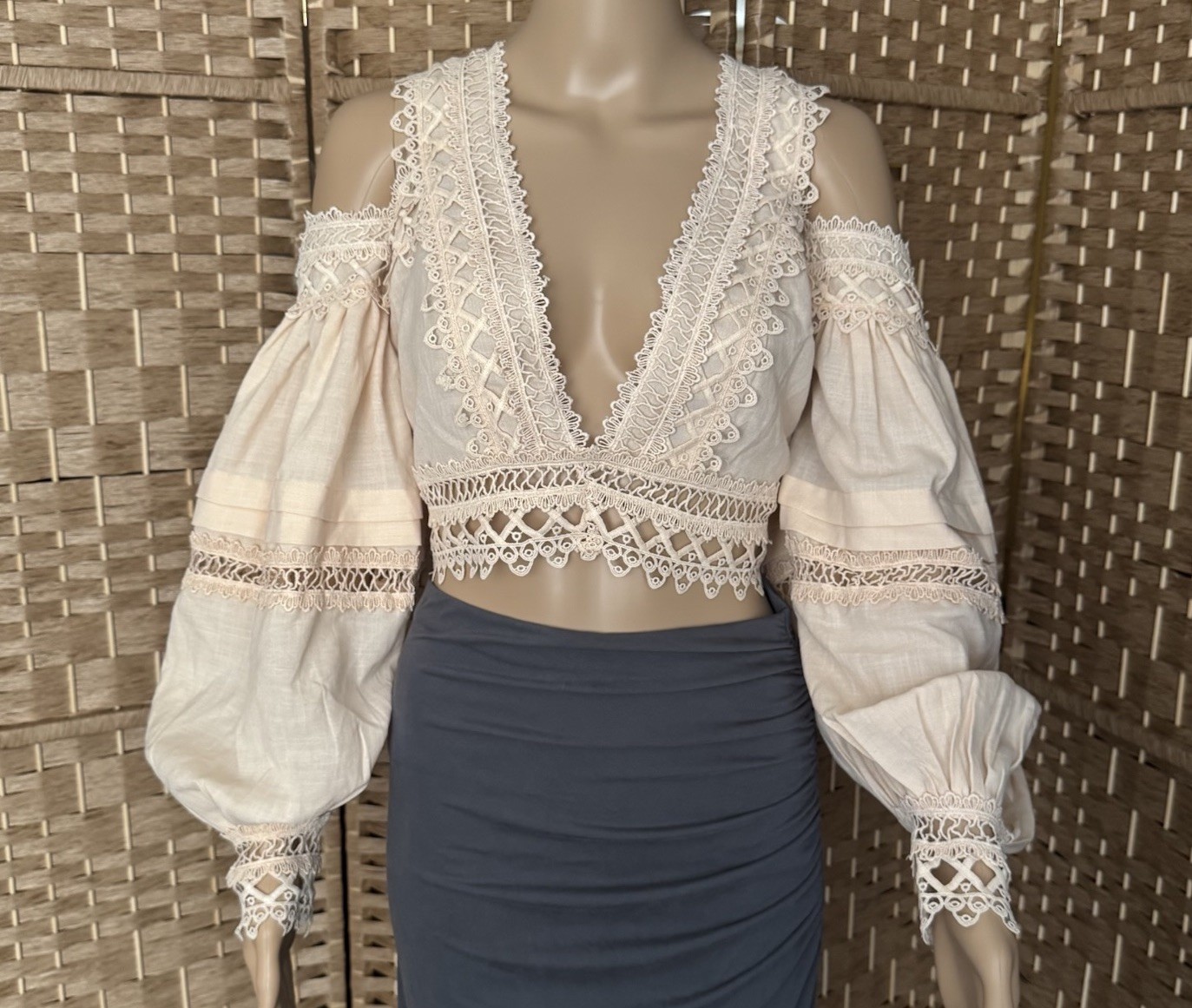 ASOS Design Pale Peach Volume Sleeve Lace Embroidered Crop Top Blouse Size 10