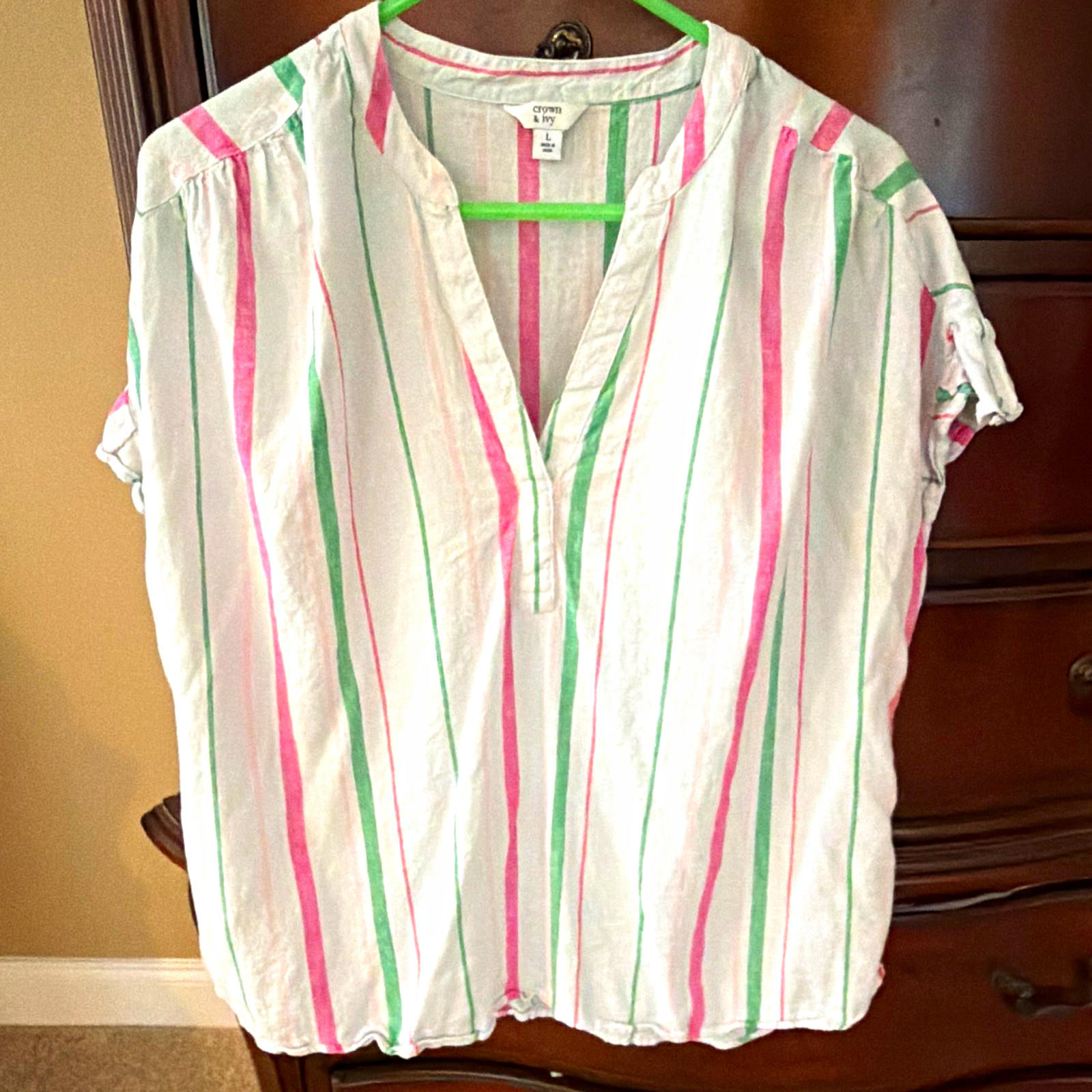 Crown & Ivy Women’s L Striped V-Neck Ruffle Sleeve Linen Blend Blouse