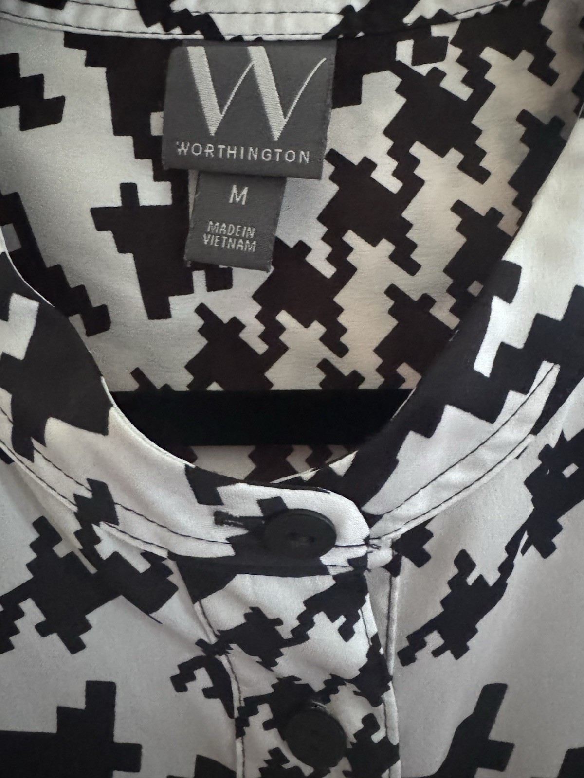 Worthington Women’s M Black & White Houndstooth Collared Button-Front Blouse