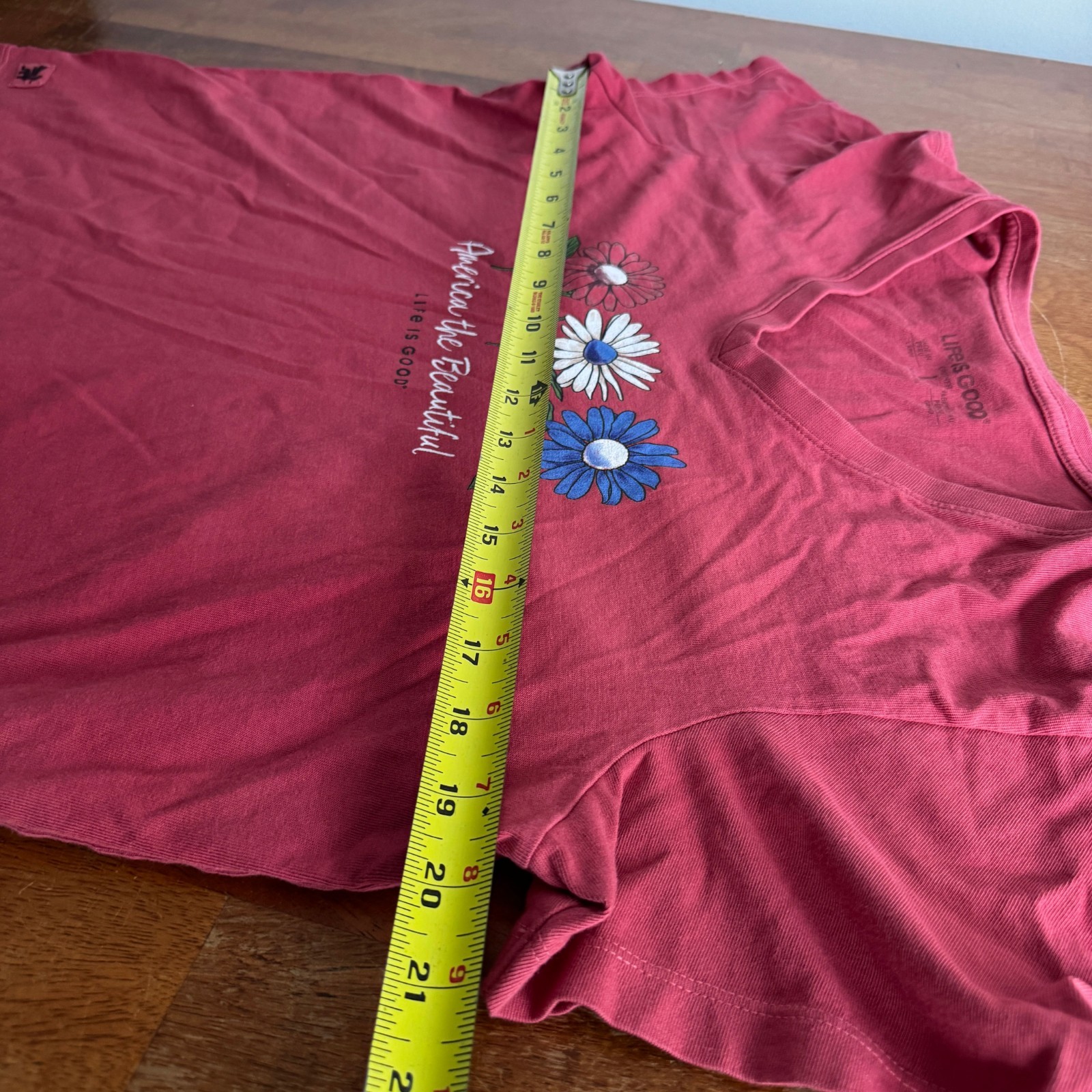 women’s life is good t shirt crusher size large red floral graphic