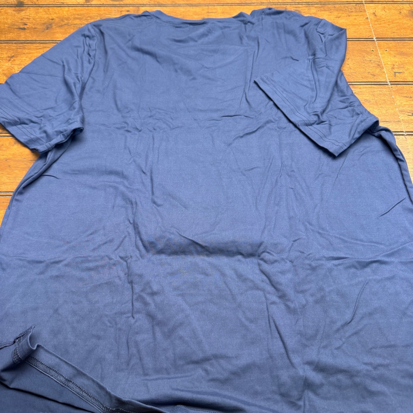 Women’s Blue V-Neck T-Shirt Size L Polyester Spandex Athletic Casual Top