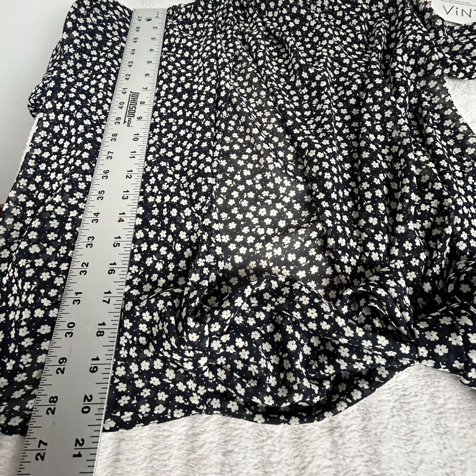Vintage Jaeger Black White Floral Print Tie-Front Blouse Top Lightweight Casual
