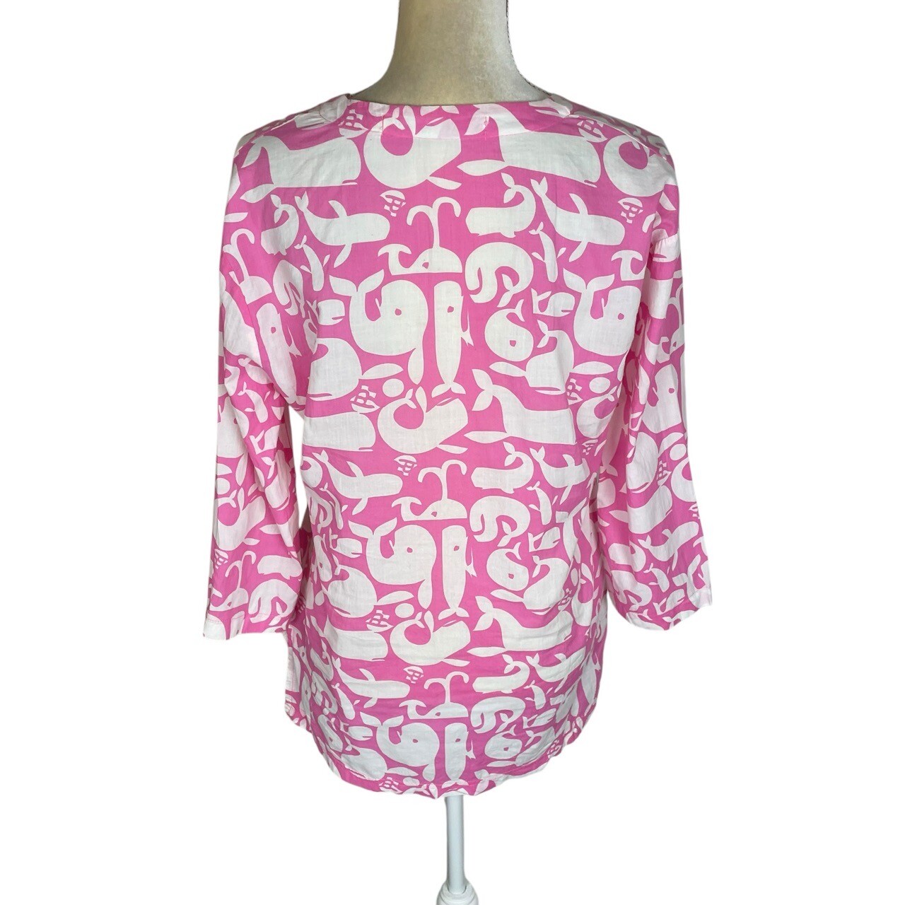Tracy Negoshian Pink White Whale Print V Neck 3/4 Sleeve Tunic Blouse Size Small