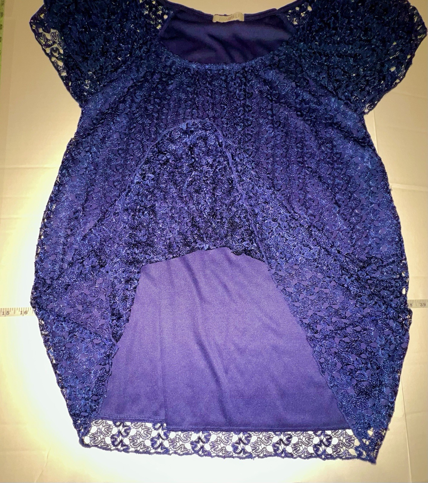Rod And Ali Medium Blue Crochet Lined Blouse Women’s Short Sleeve