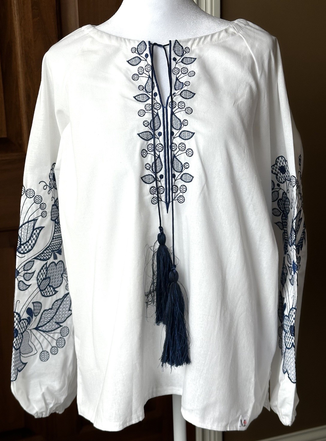 Merezhka Ukrainian Vyshyvanka Blouse Women’s 2XL White Blue Embroidered Cotton