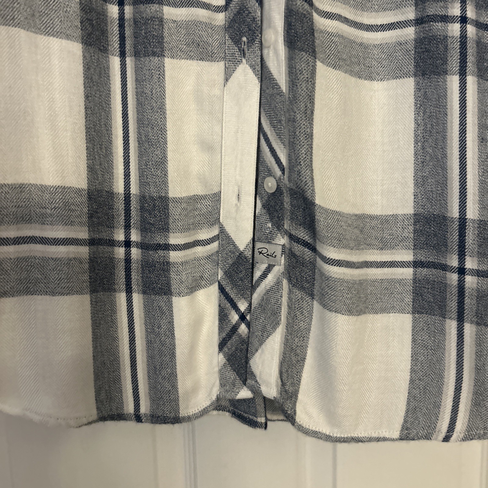 Rails Shirt White Blue Plaid Hunter Button Long Sleeve Rayon Top Size L
