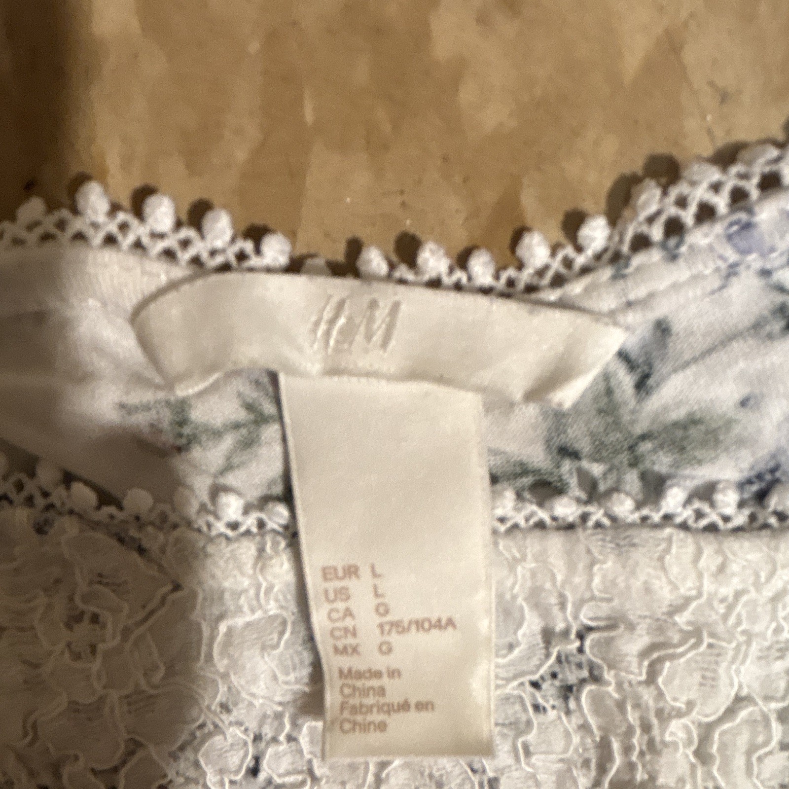 H&M Women’s White Blue Pink Floral Lace Yoke Round Neck Tank Top Size L