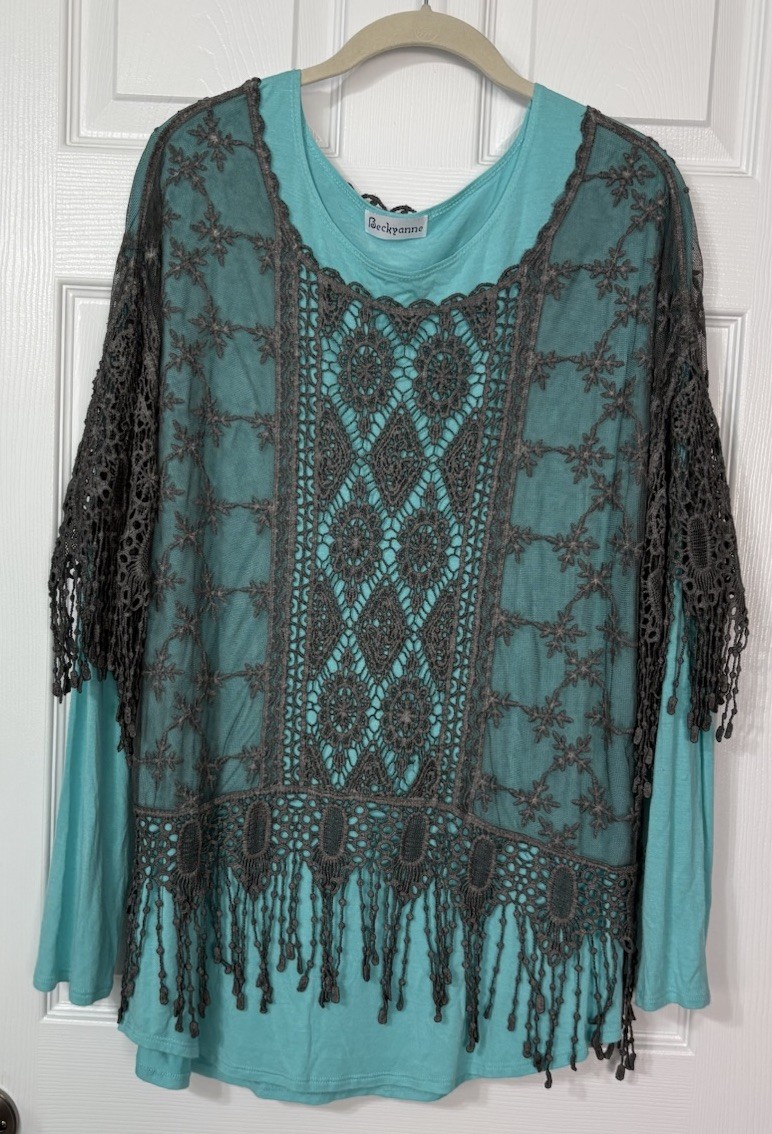 Beckyanne Women’s Tunic Top & Lace Topper Size S/M Turquoise Gray Boho Boutique