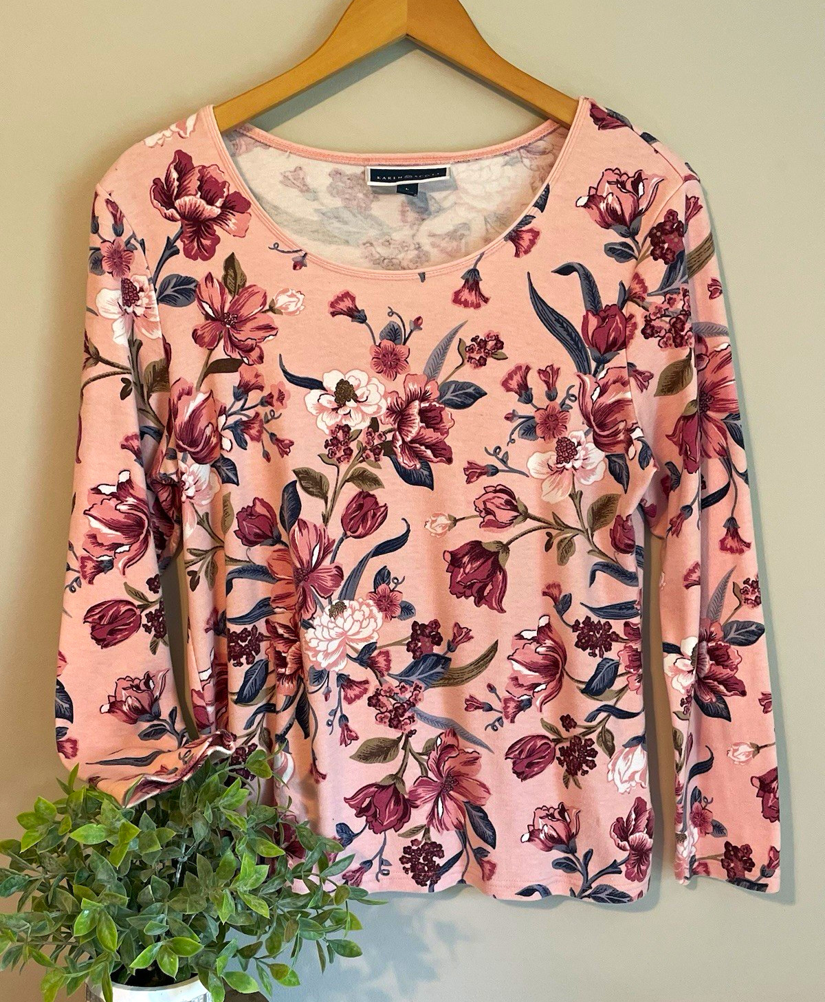 Karen Scott Women’s Top L Regular Pink Floral Knit Round Neck Long Sleeve