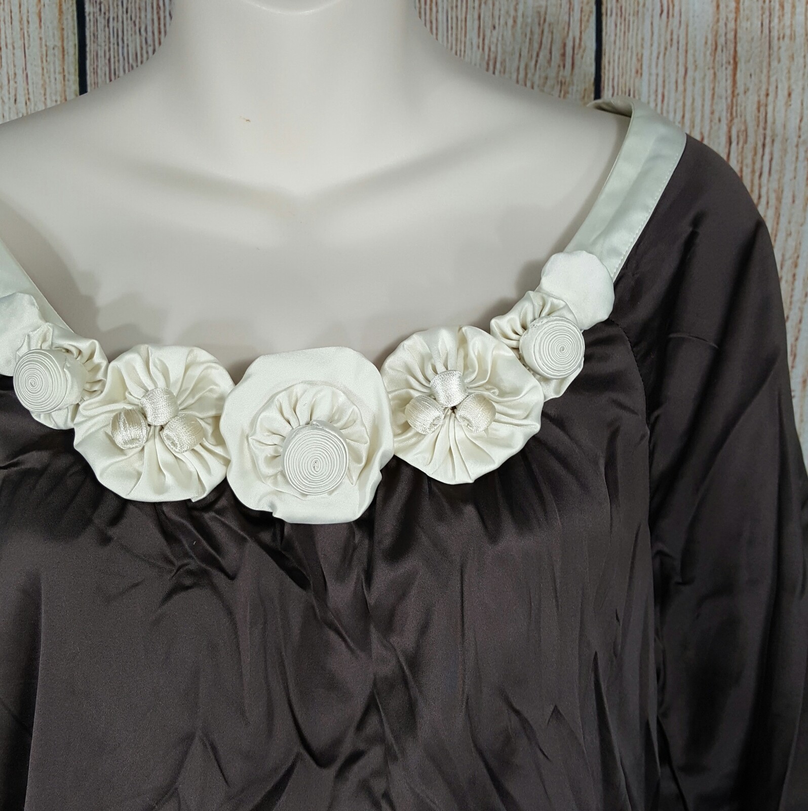 Love Notes Top Womens Large Brown Beaded White Ribbon Rosette Waistband Pullover
