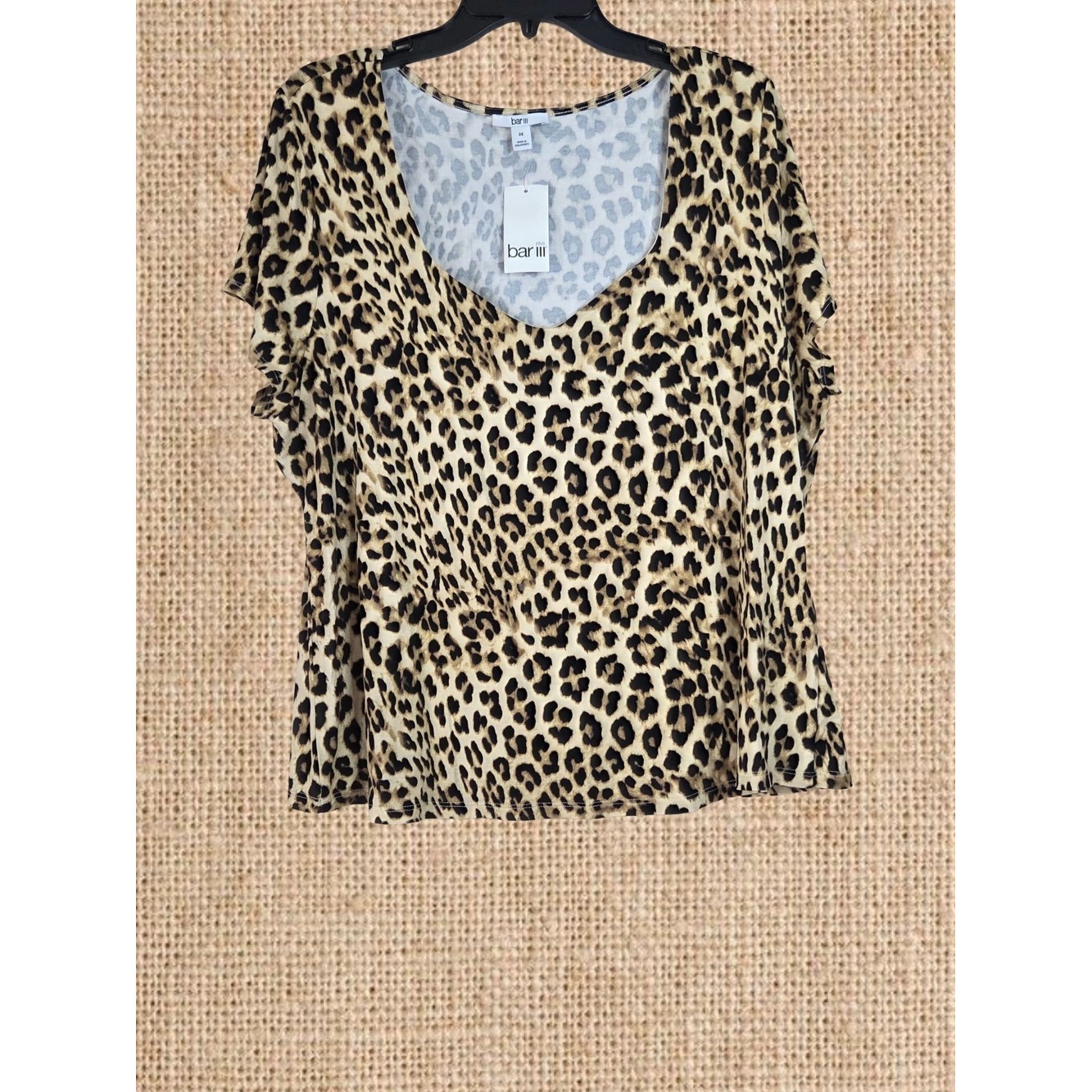 Bar III Leopard Print V-Neck Blouse – Tan & Black