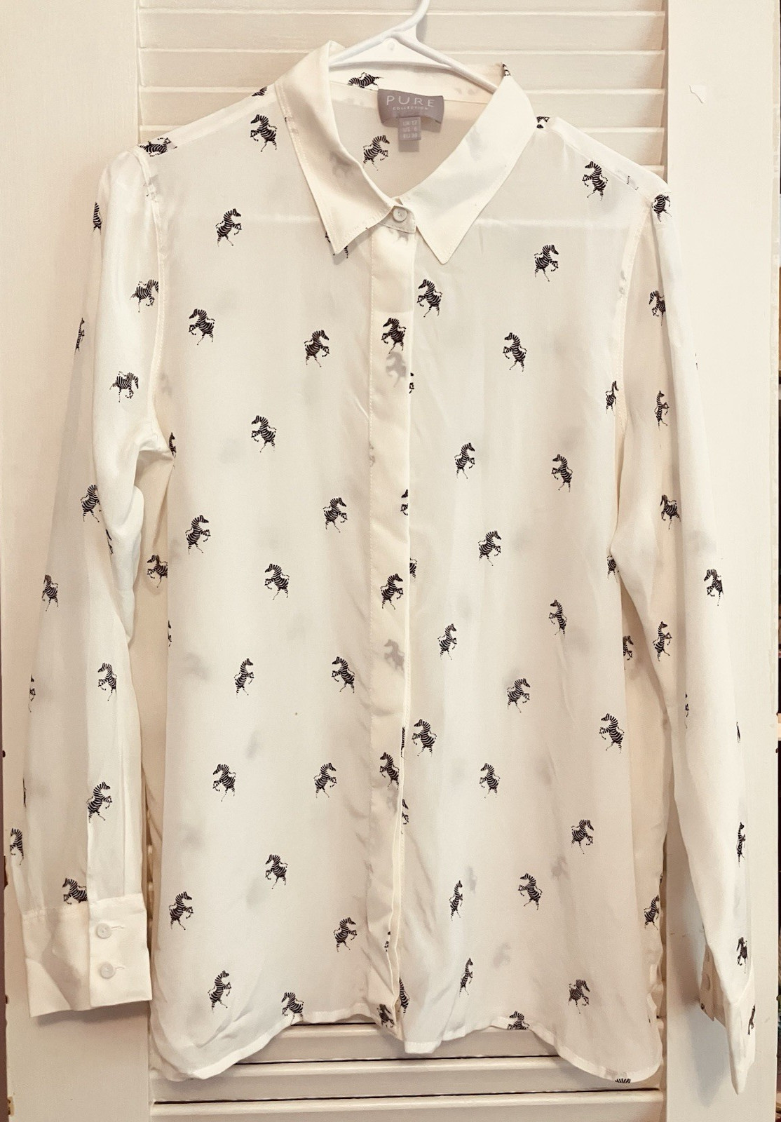 SZ 6 PURE COLLECTION Silk Dancing Zebras Button Down Shirt Flaw
