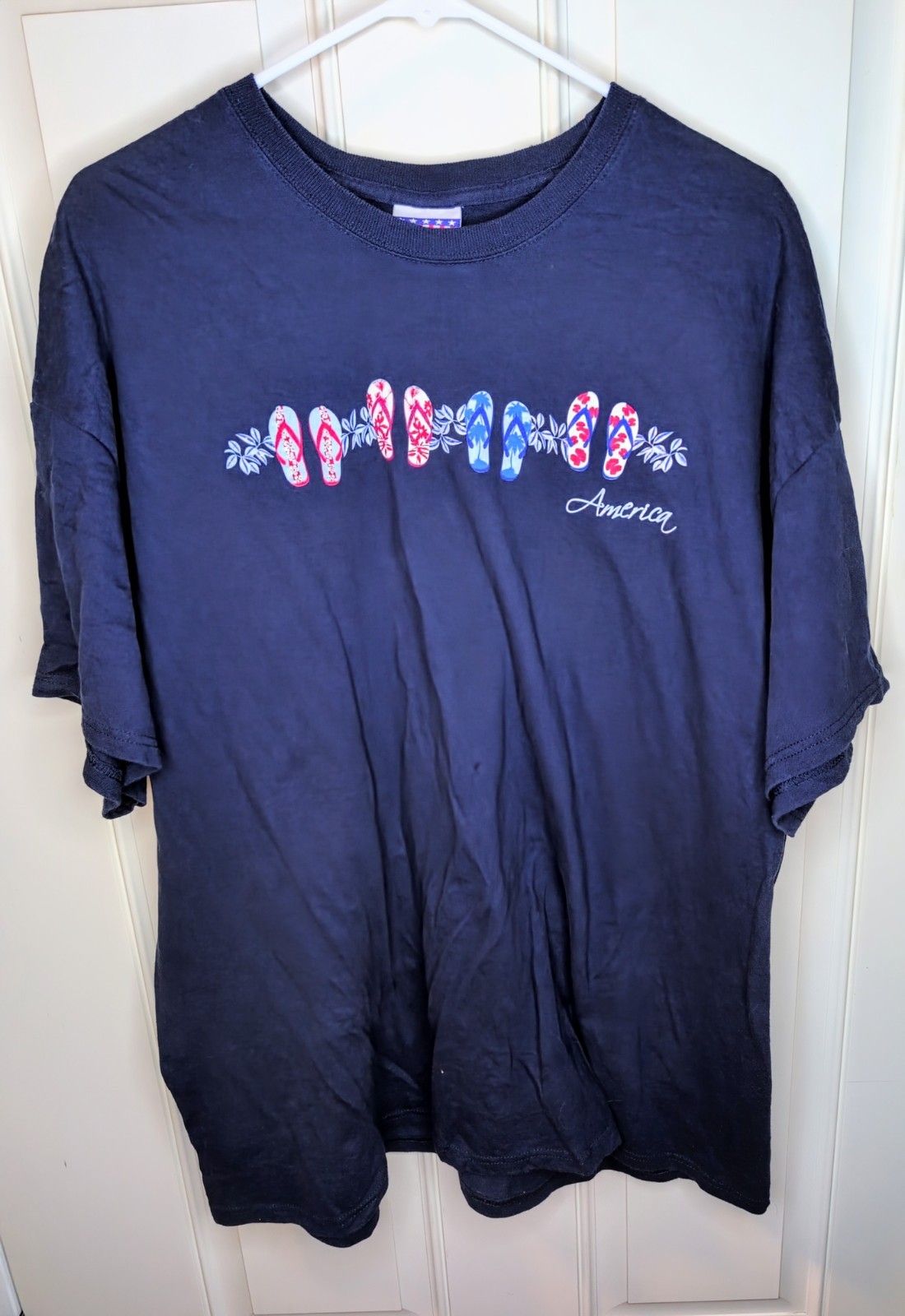 Women’s Navy Blue Sandals T-shirt Size XXL