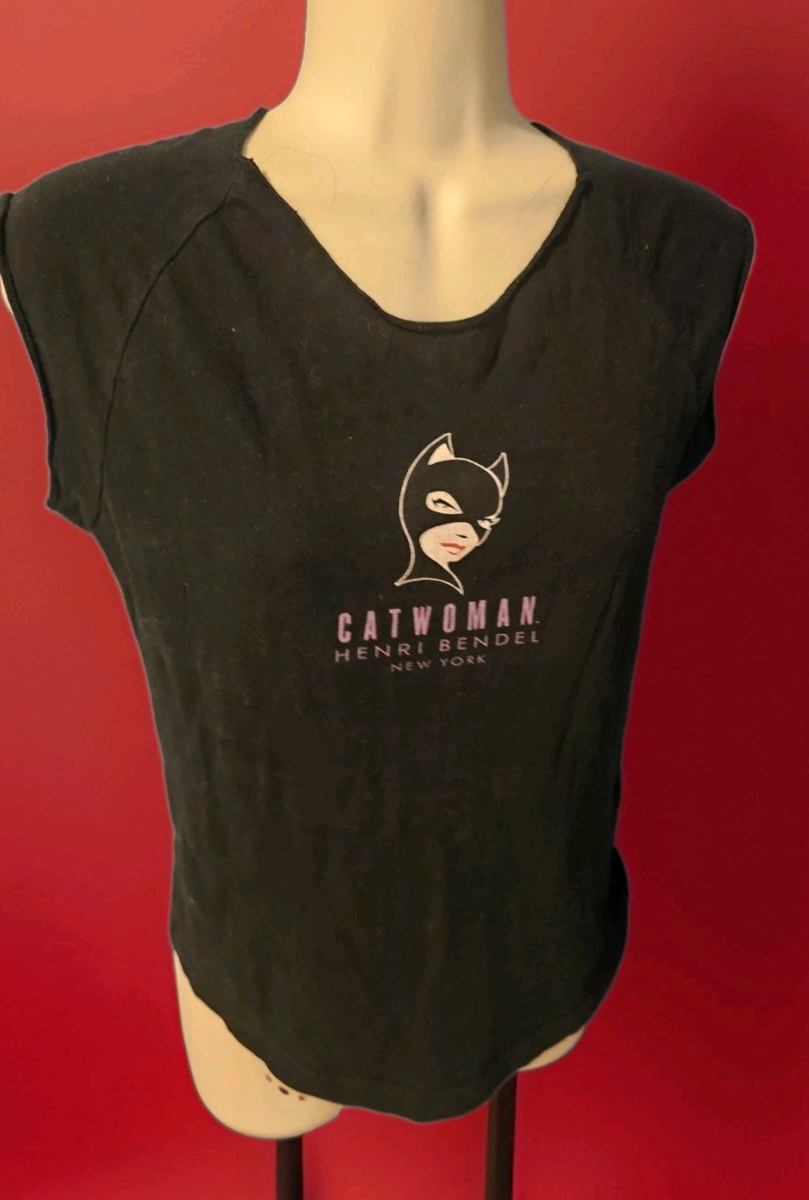 Cat Woman Designer T Shirt From Henri Bendel DC Comic 2004 Vintage