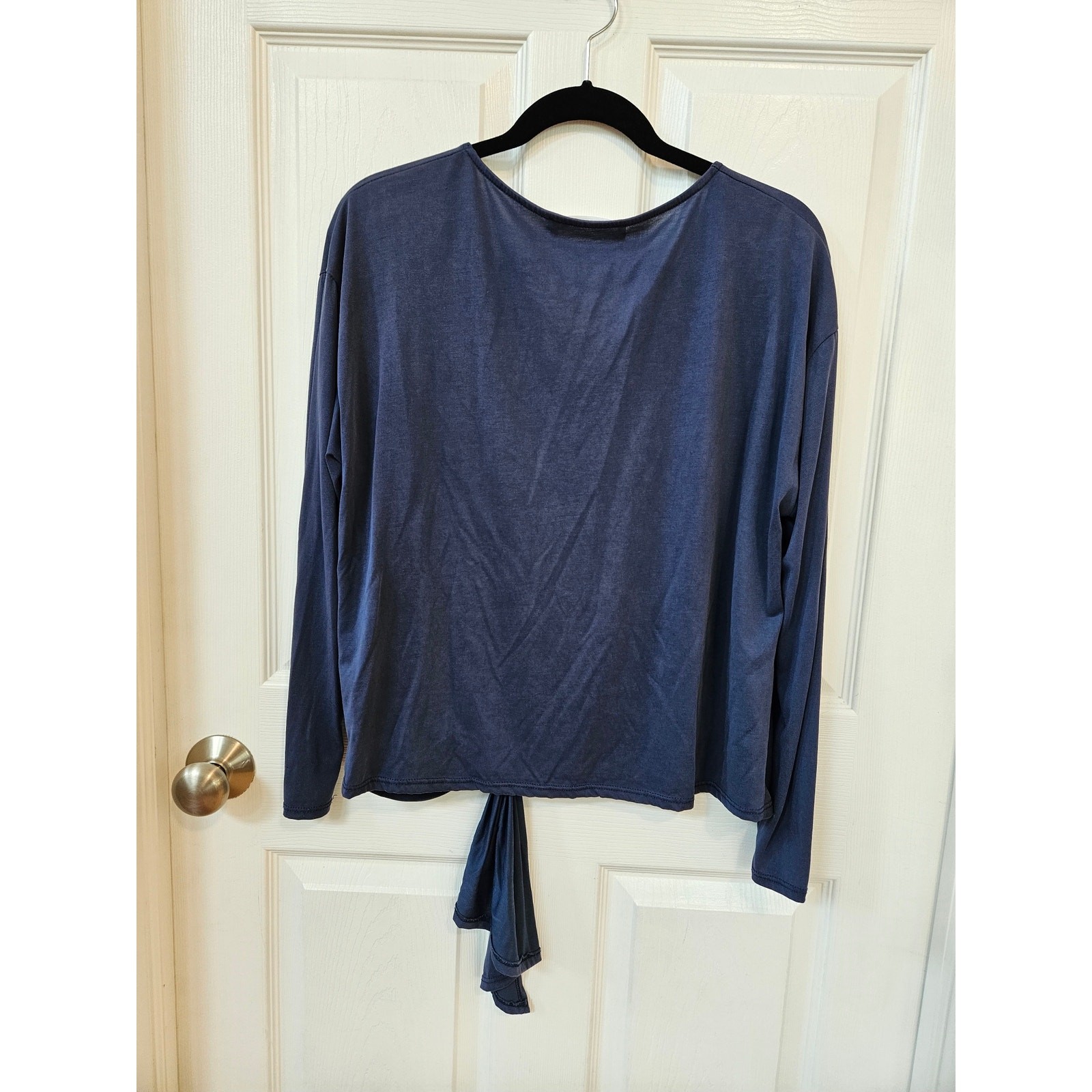 ASTR The Label Blue Modal Blend Front Tie Knot Long Sleeve Top Women’s L USA