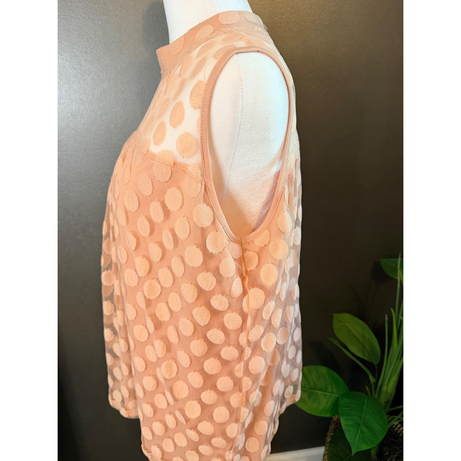 Shannon Ford New York Blouse Womens XL Peach Excellent Polka Dot Mesh Mock Neck