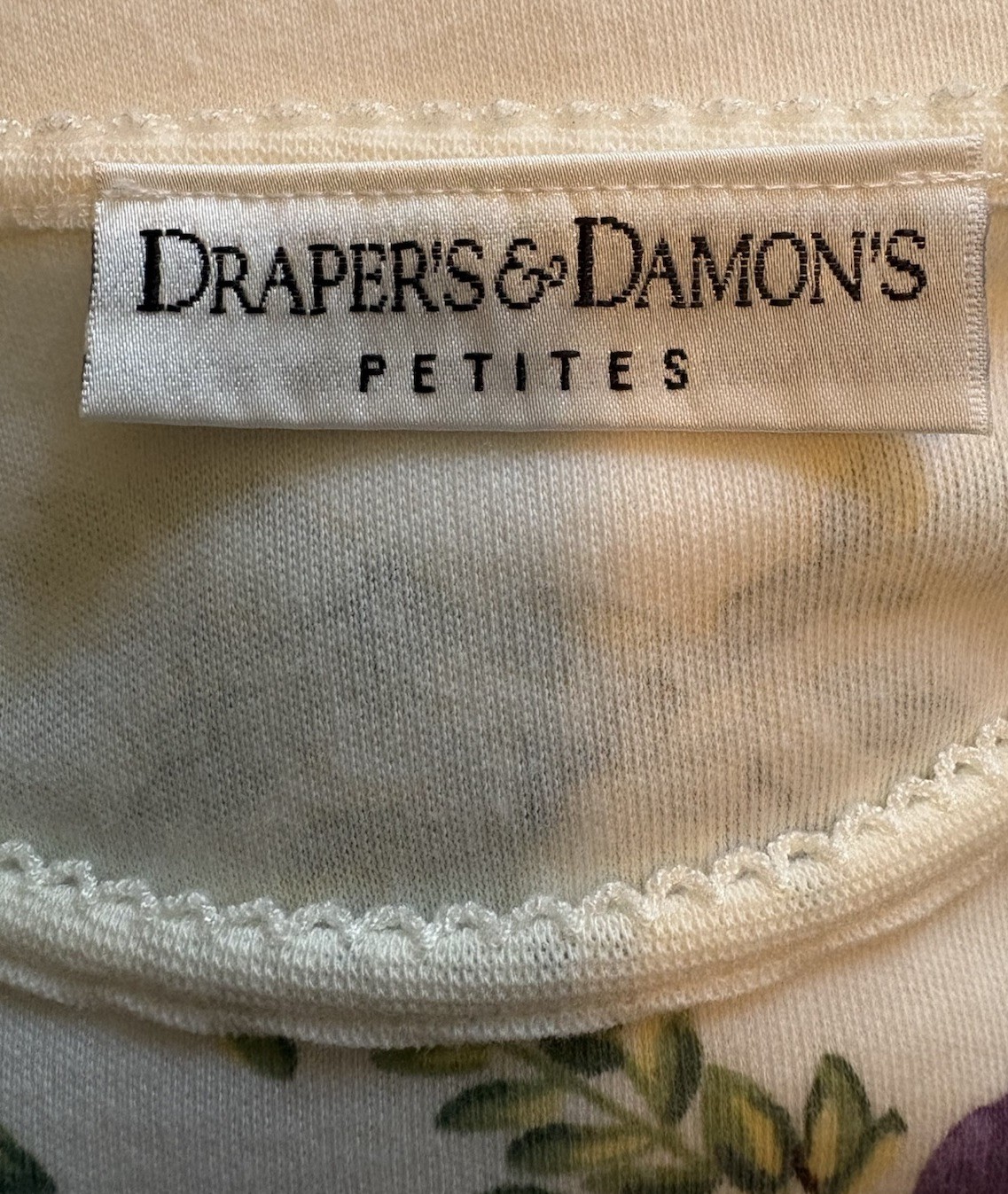 DRAPER’S & DAMON’S Petite Short Sleeve T Shirt White Purple Floral Beading PM