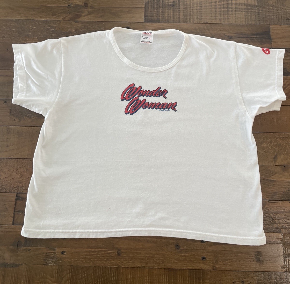 Vintage DC Comics Wonder Woman Graphitti Tee Size L