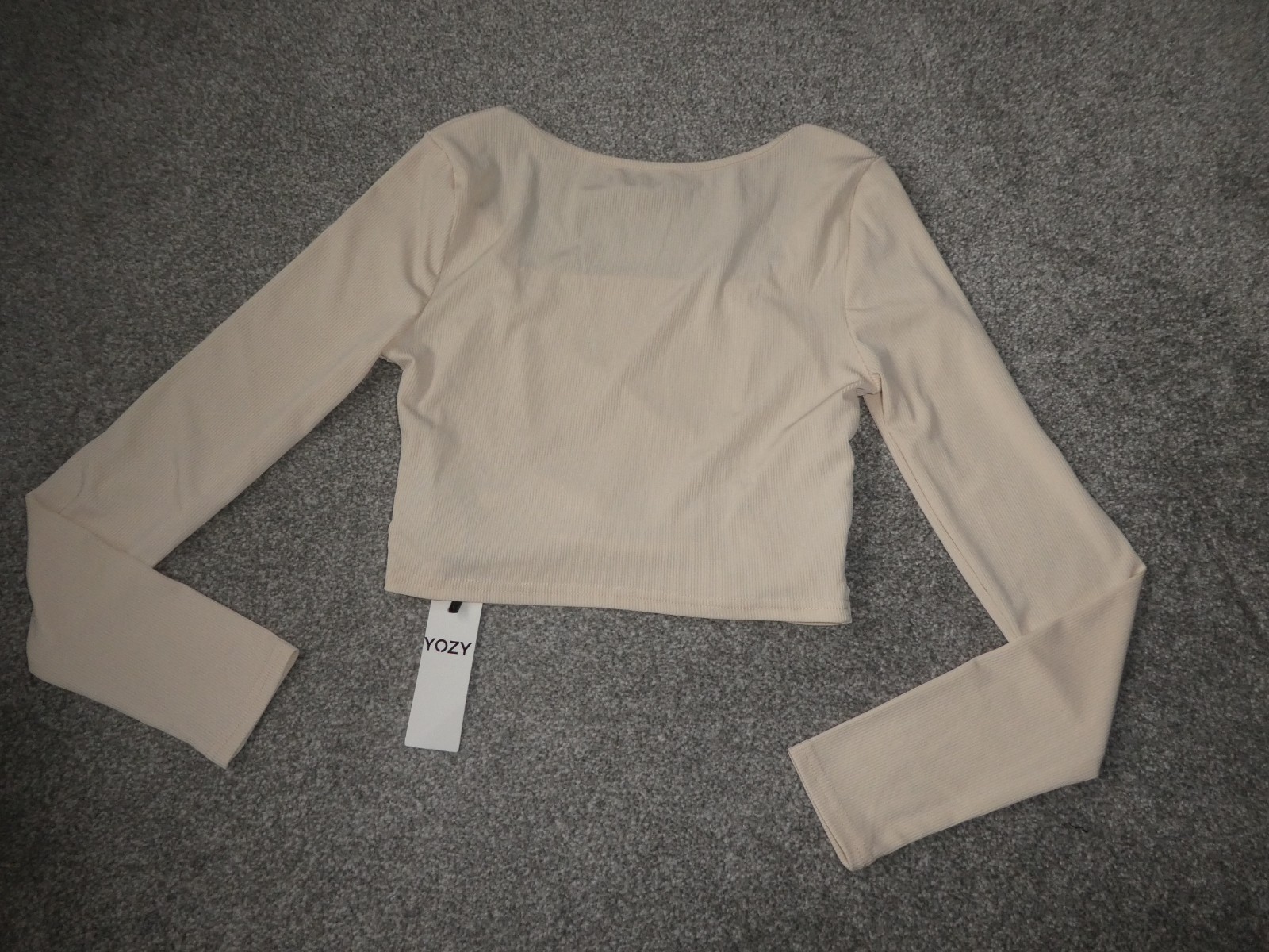 LADIES/TEENS SIZE MED CREAM RIBBED ROUCHED CROPPED TOP NEW WITH TAGS