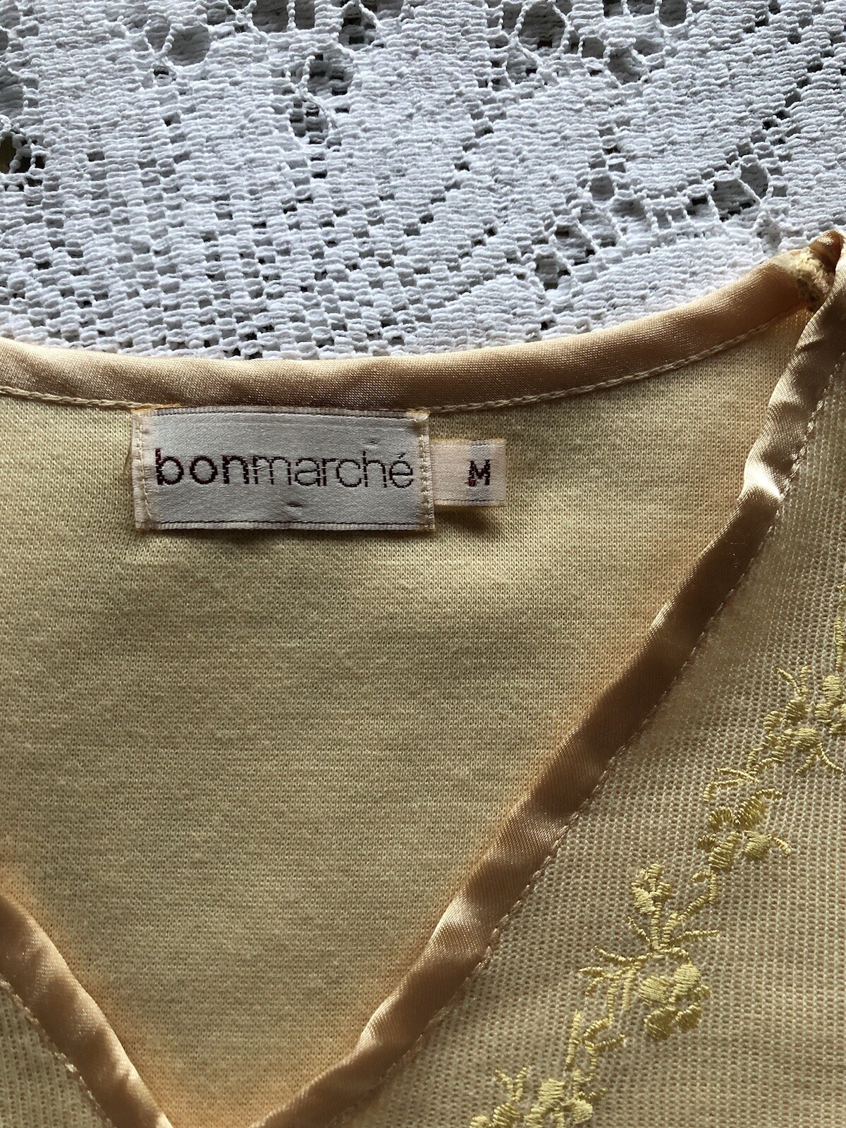 Lemon pale yellow embroidered satin trim top t-shirt, 16-18 / M Bonmarche