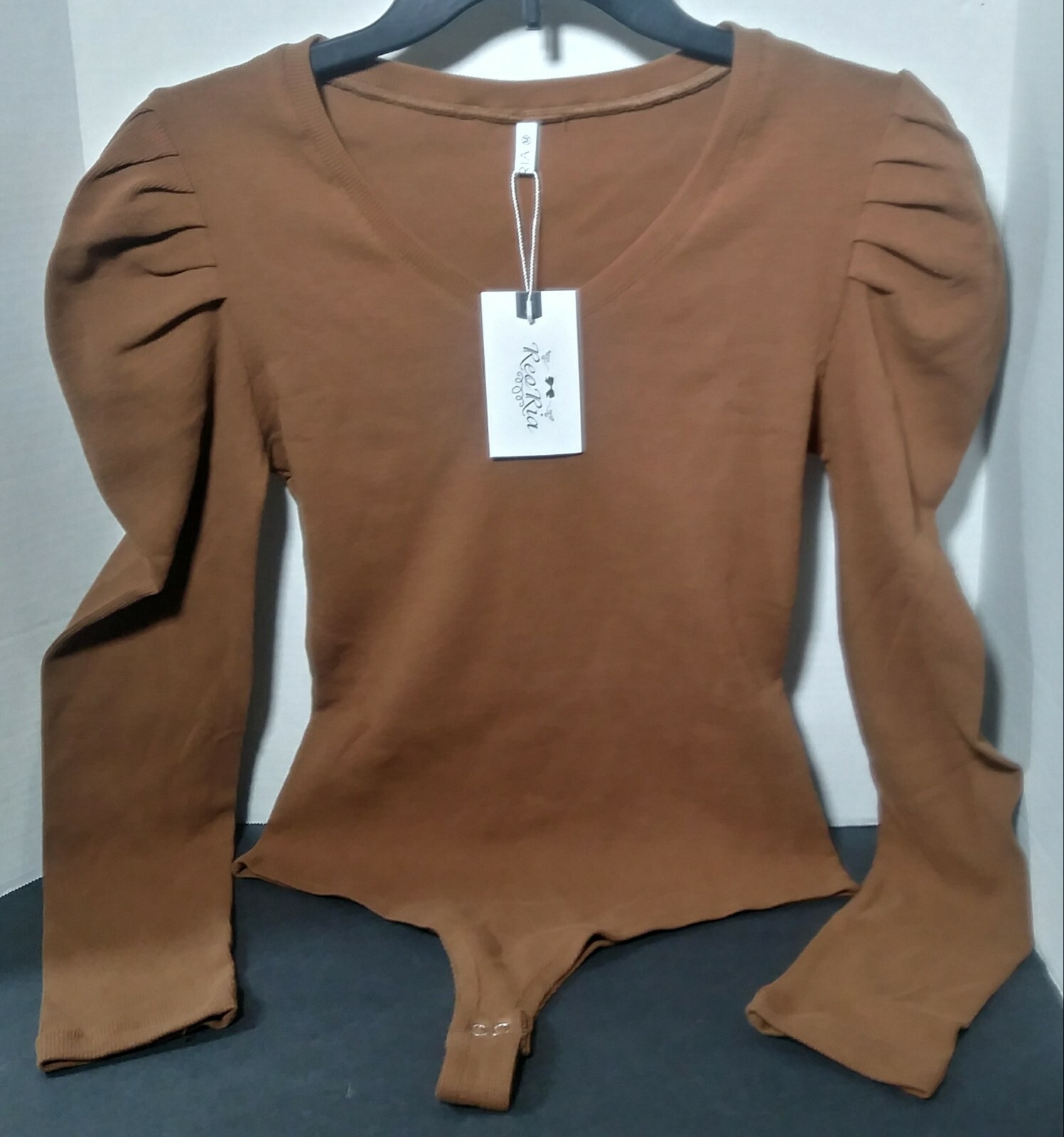 REORIA Women’s Medium Coffee Casual Bodysuit Ribbed Ruffled Long Sleeve V-Neck