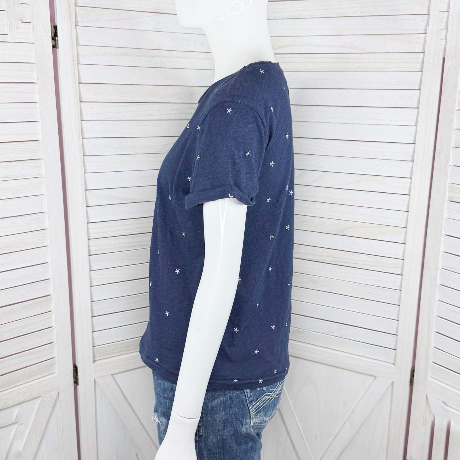 Lucky Brand Shirt Women Small Blue Embroidered Stars Moons Slub Tee Crop