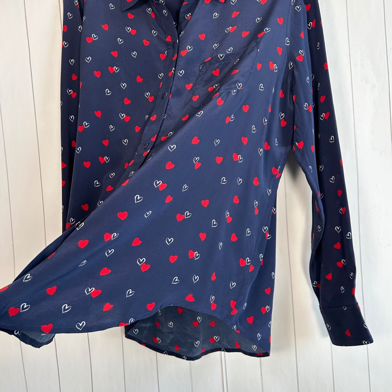 Rails size L Kate long sleeve button up shirt 100% silk navy heart print l’amour