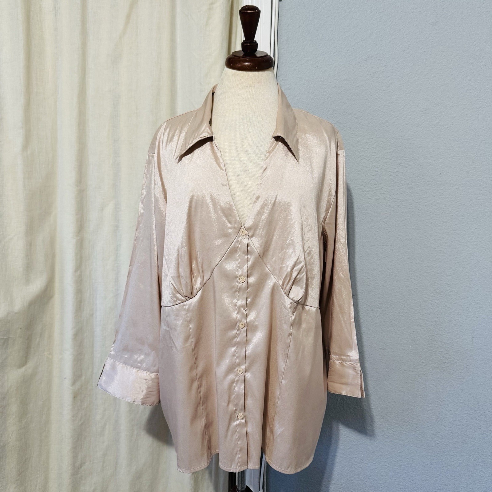 CATO Women Pink Champagne Sassy And Classy Buttondown Collared Top Size 22/24W