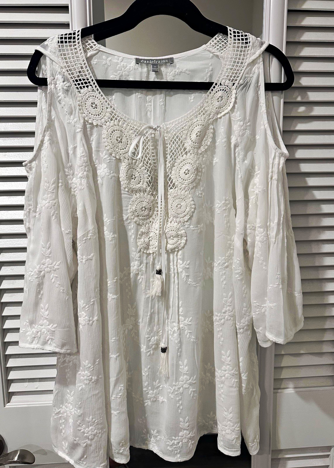 Daniel Rainn White Crochet Lace Embroidered Boho Peasant Blouse Top Womens Sz 2X