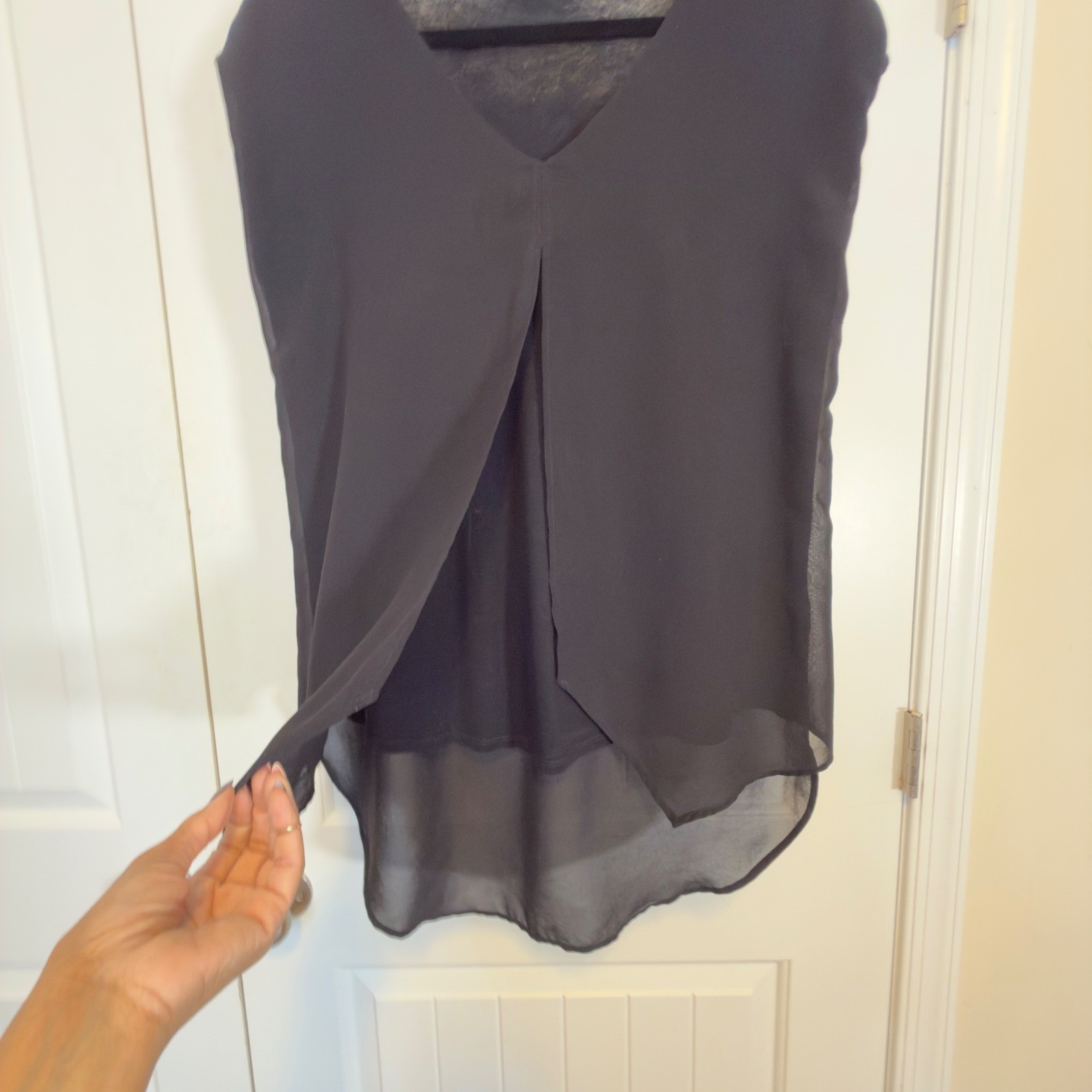 August Silk Womens Black Sleeveless V-Neck Sheer High Low Layered Tunic Top