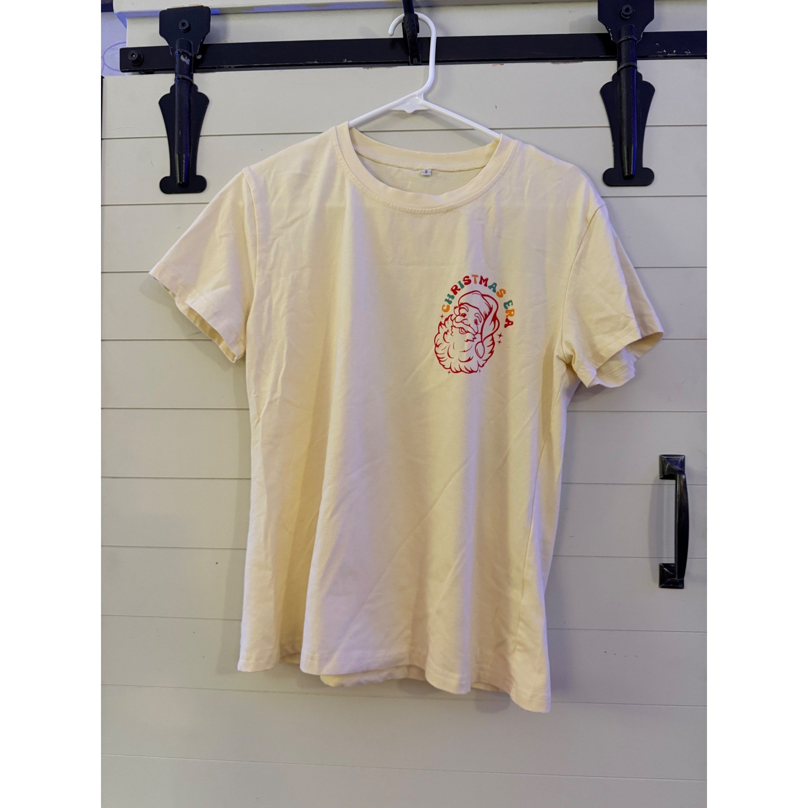 Christmas Era Santa Graphic Tee Women’s Small White Retro Merry Christmas Shirt