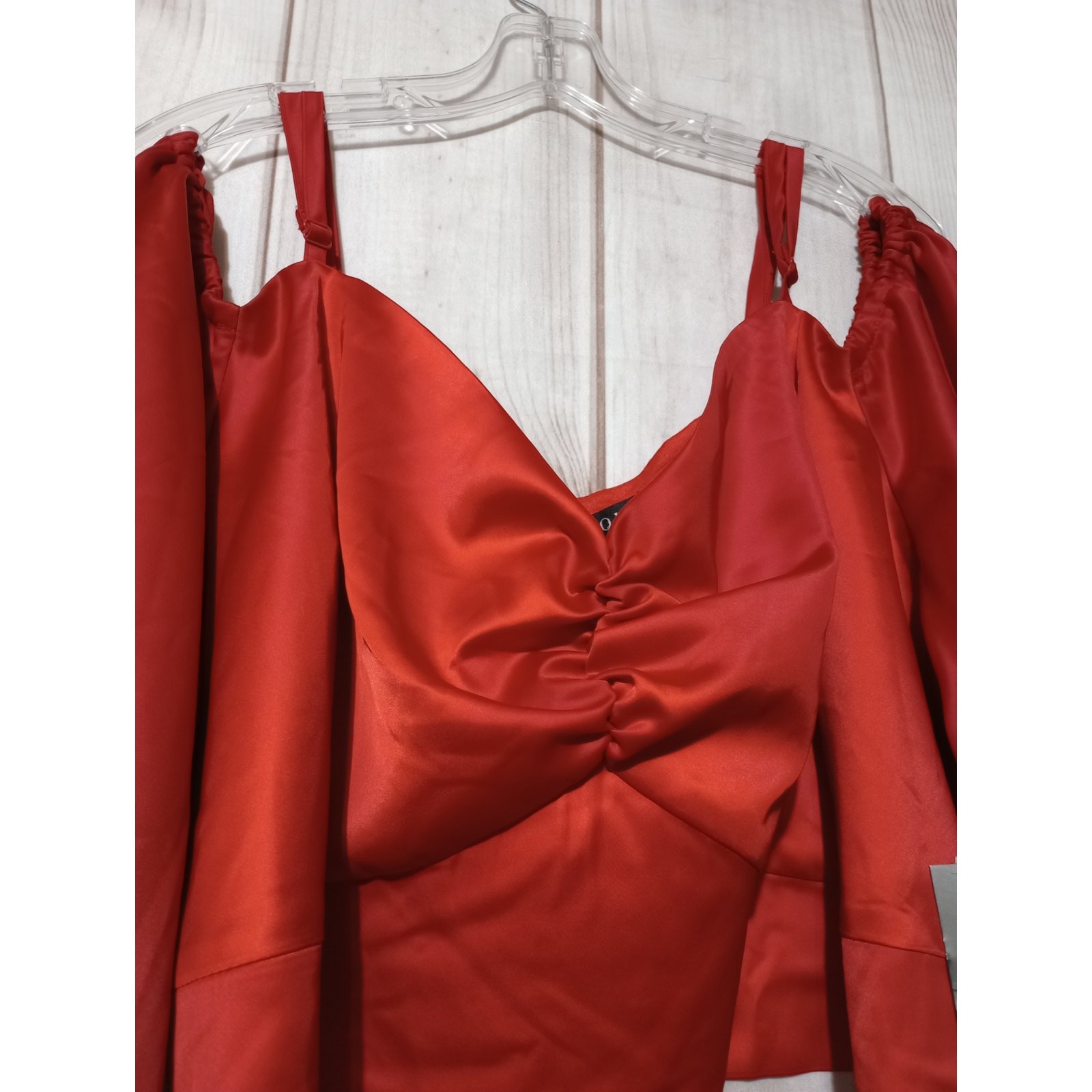 Eloquii Red Satin Cold Shoulder Balloon Sleeve Ruched Crop Top Plus Size 28 NWT