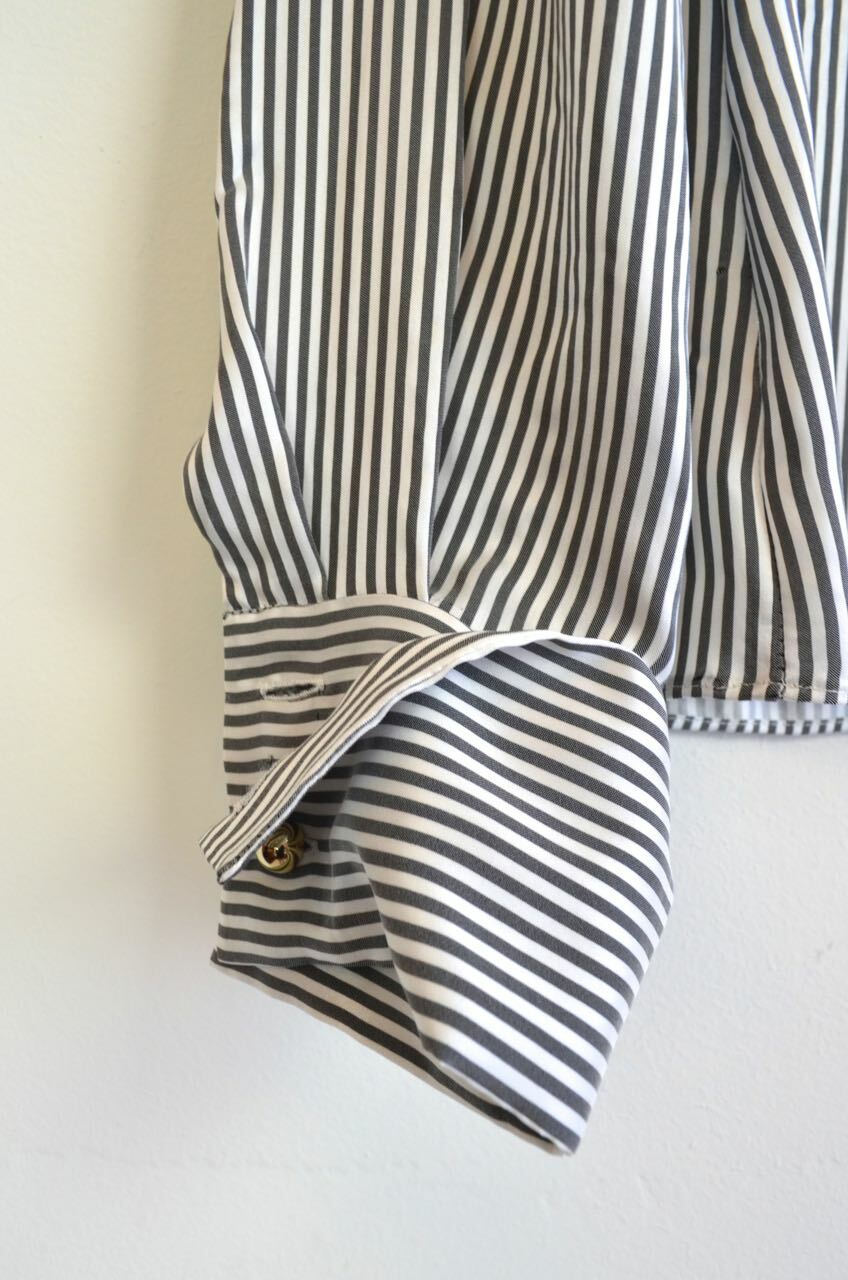 ERDEM Grey White Gold Cuff Link Mock Pin-Stripe Satin Blouse Top 6 = 10 42 38 36