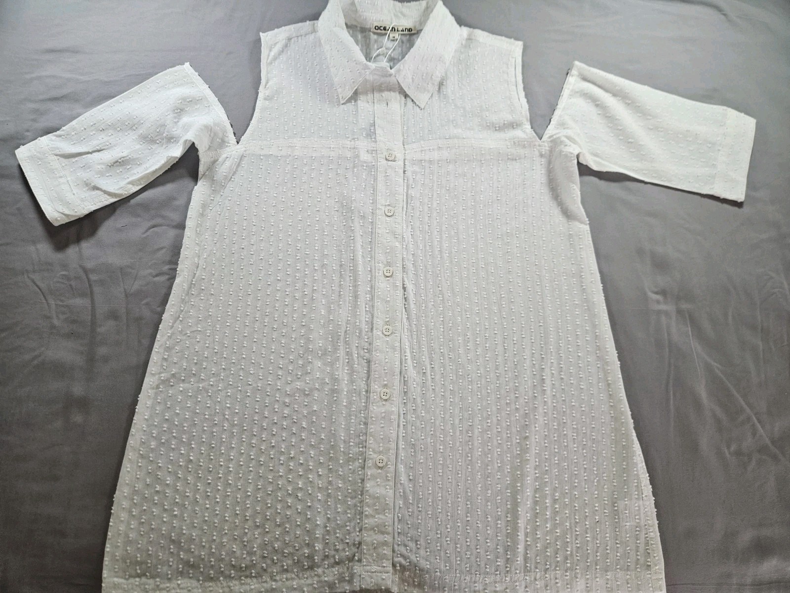 Ocean Land Button Down Women’s Shirt Medium Cold Shoulder/cut Out Sleeve Design