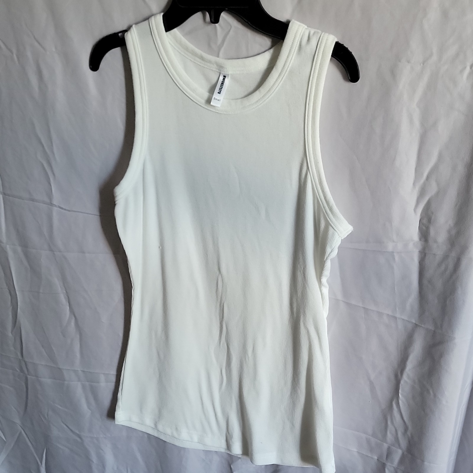 HMOKEEFVU Women’s White Solid Ribbed Round Neck Sleeveless Tank Top Size S