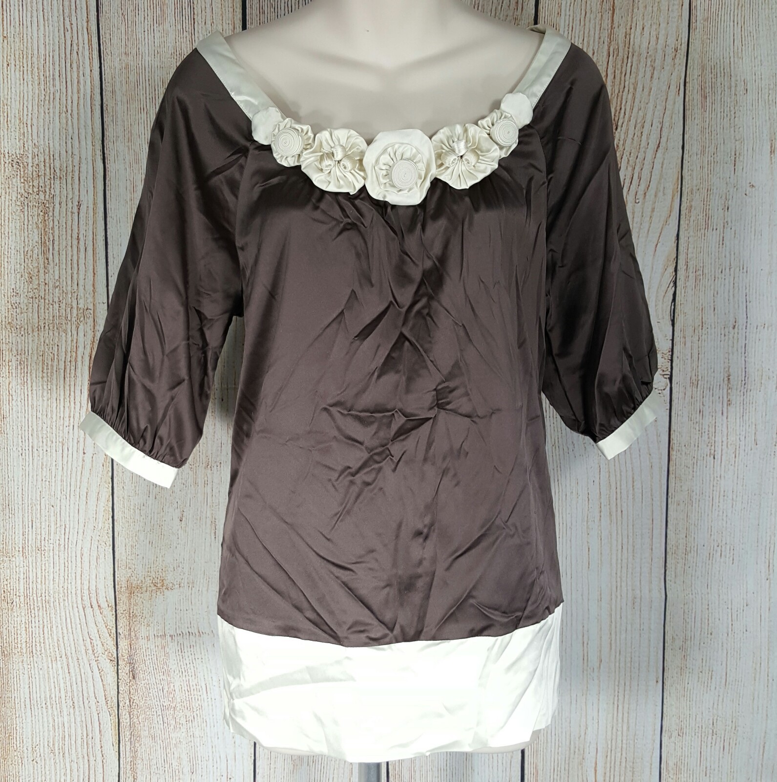Love Notes Top Womens Large Brown Beaded White Ribbon Rosette Waistband Pullover