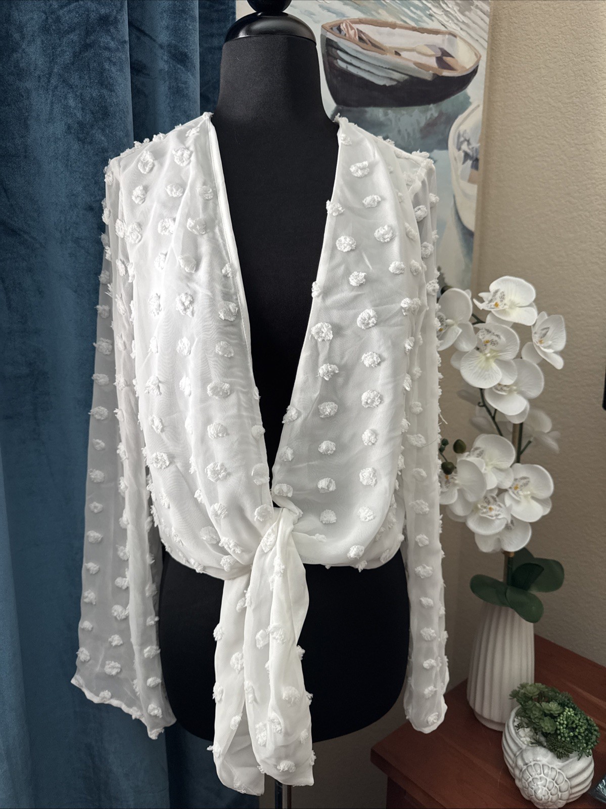 BCBGeneration White Long Sleeve Blouse Size Small