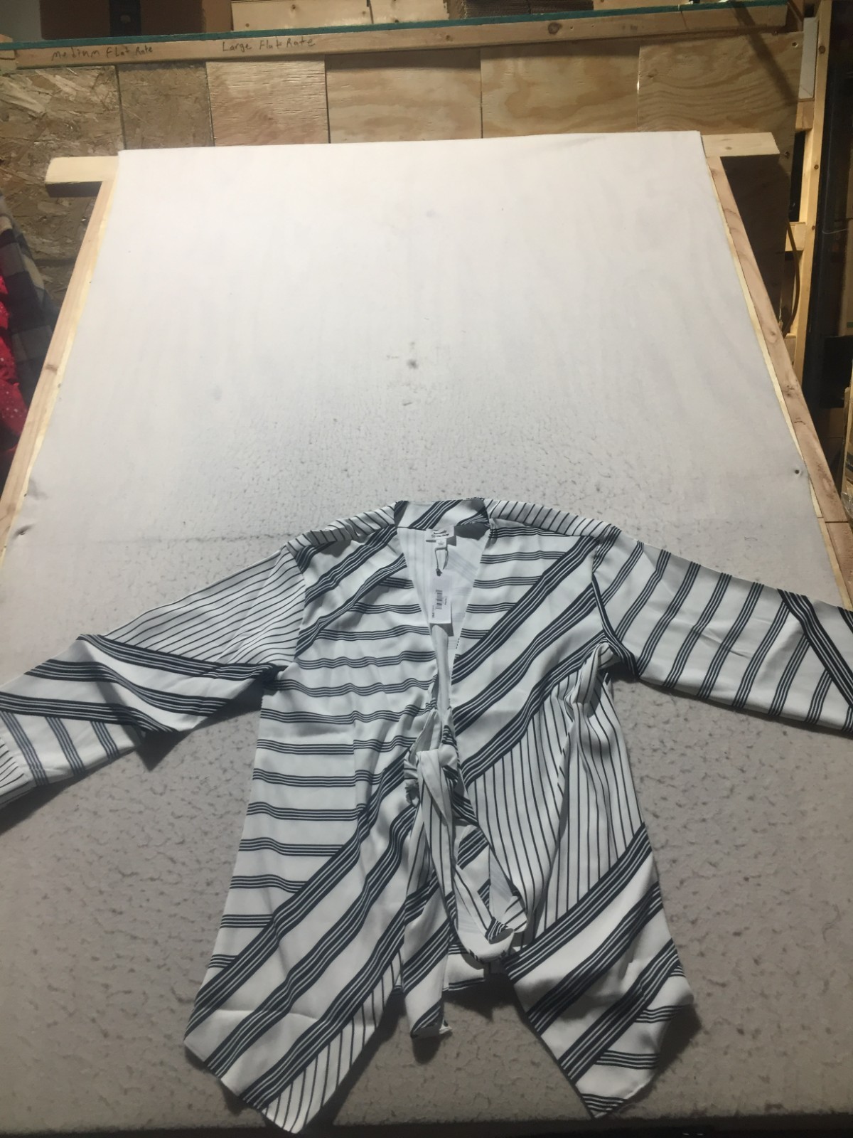 NEW Kerrently The Drop Kimono-Style Top Womens L Large White Black Striped Open