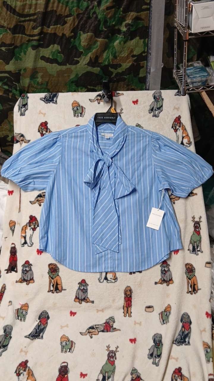 Free Assembly Women’s Blue White Striped Collared Button Bow Blouse Size L
